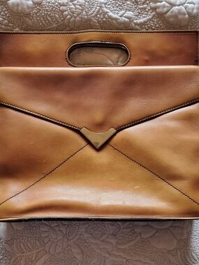 Classic Tan Leather Envelope Men's Briefcase